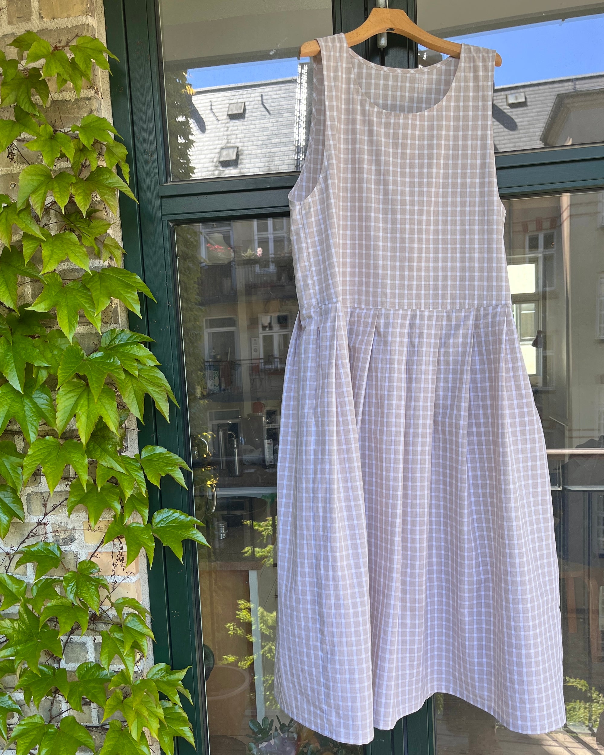 Sewing Project No. 05: Pleat Dress
