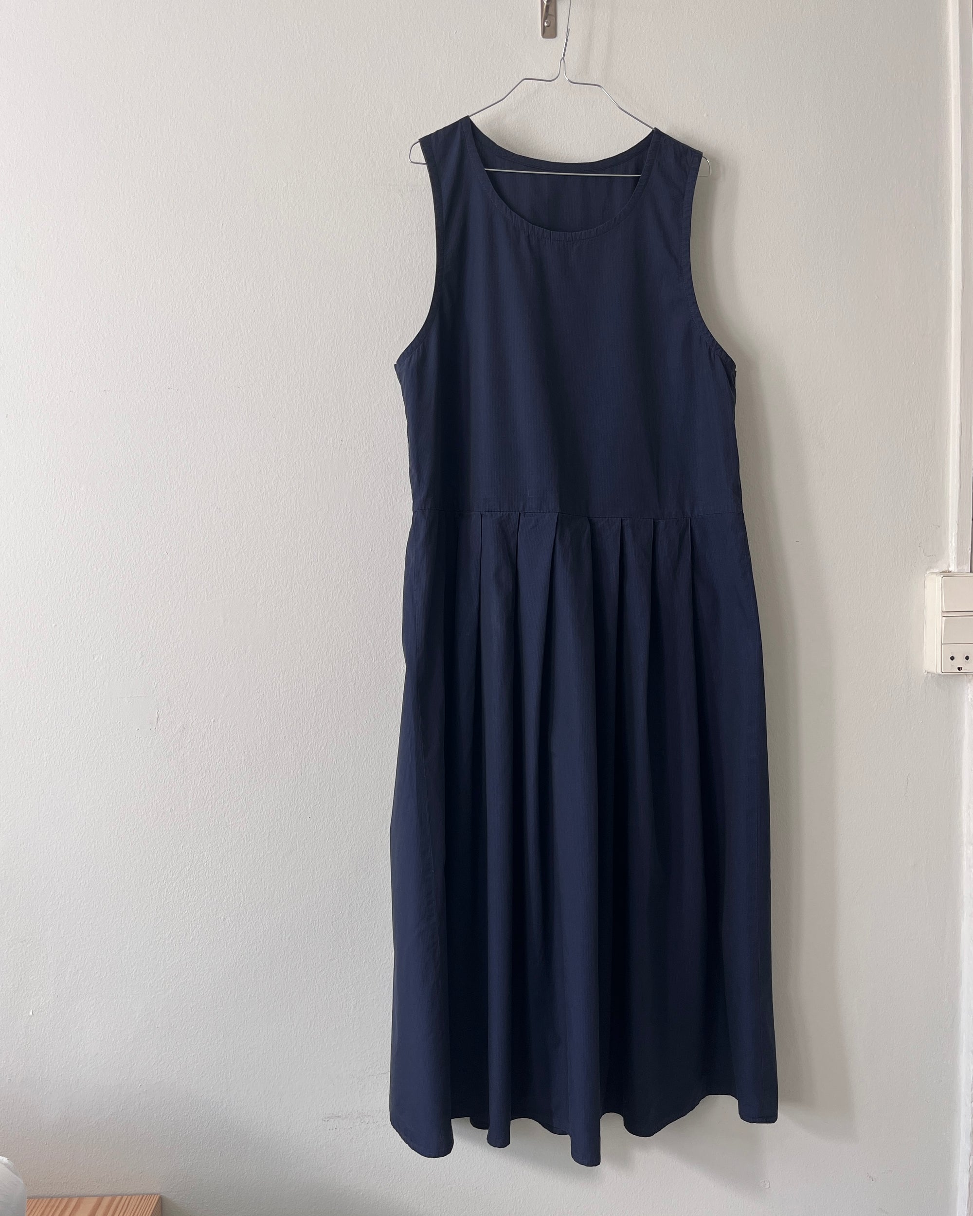 Sewing Project No. 05: Pleat Dress Cotton Poplin Dark Blue